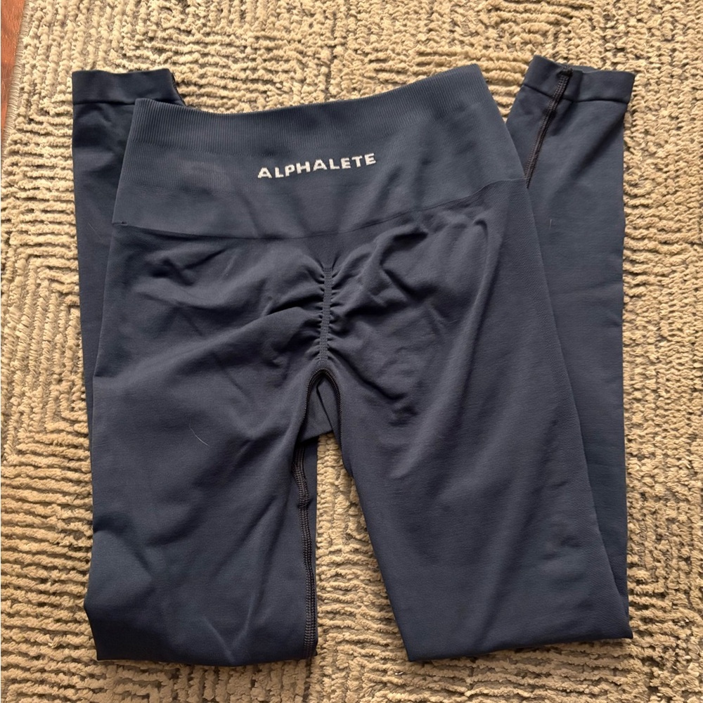Alphalete Whale blue leggings size XS